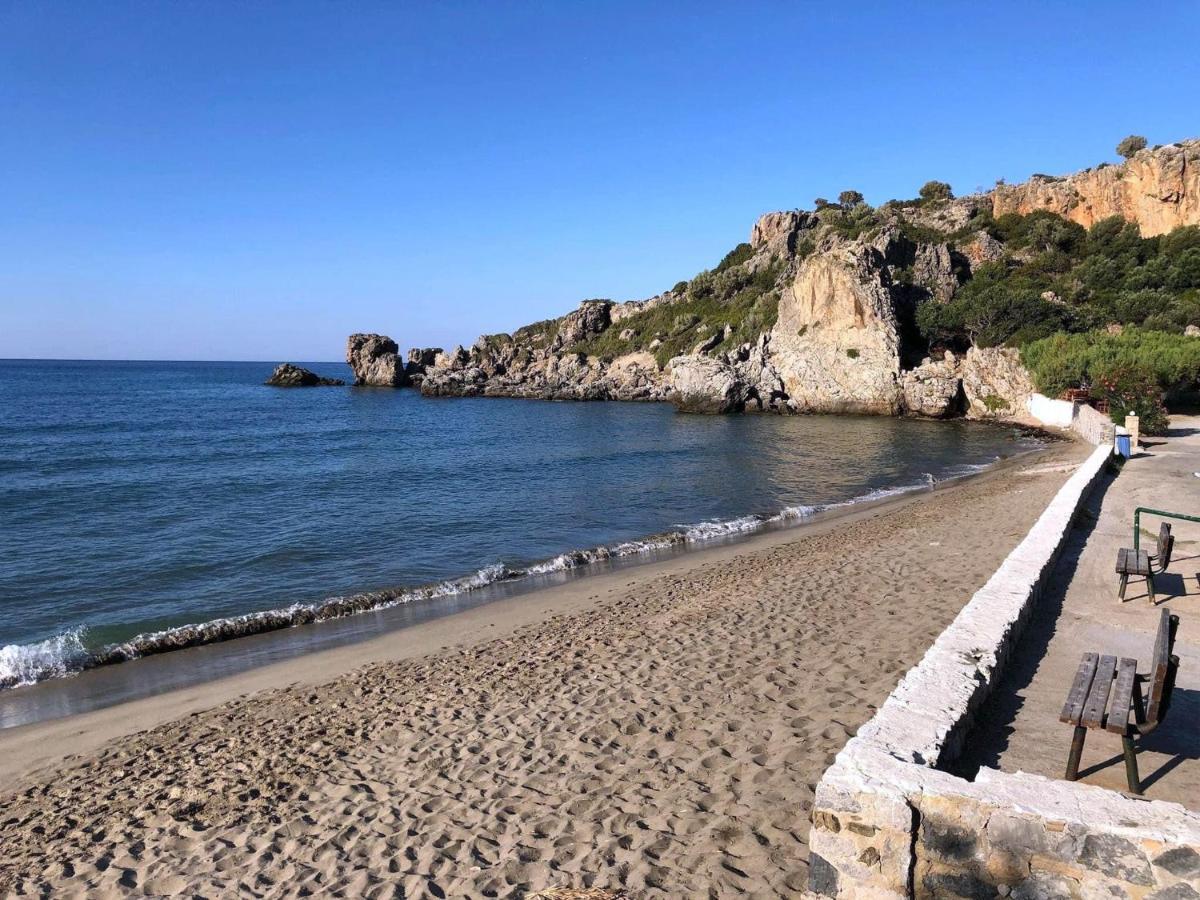 Maistros Villa Rodhákinon Luaran gambar